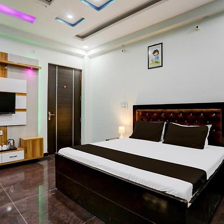 Hotel O Grand Epic Inn Noida Bagian luar foto