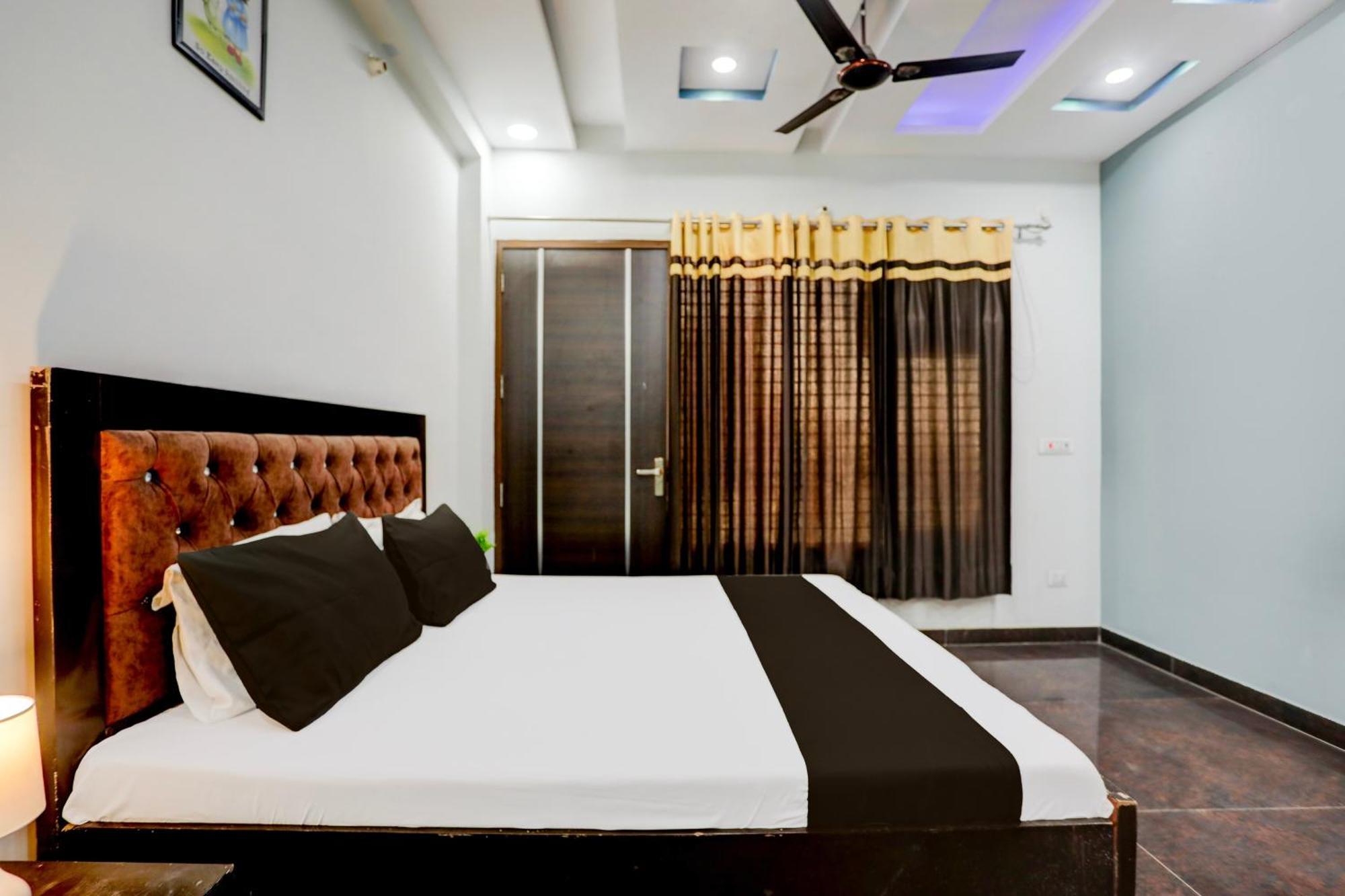 Hotel O Grand Epic Inn Noida Bagian luar foto