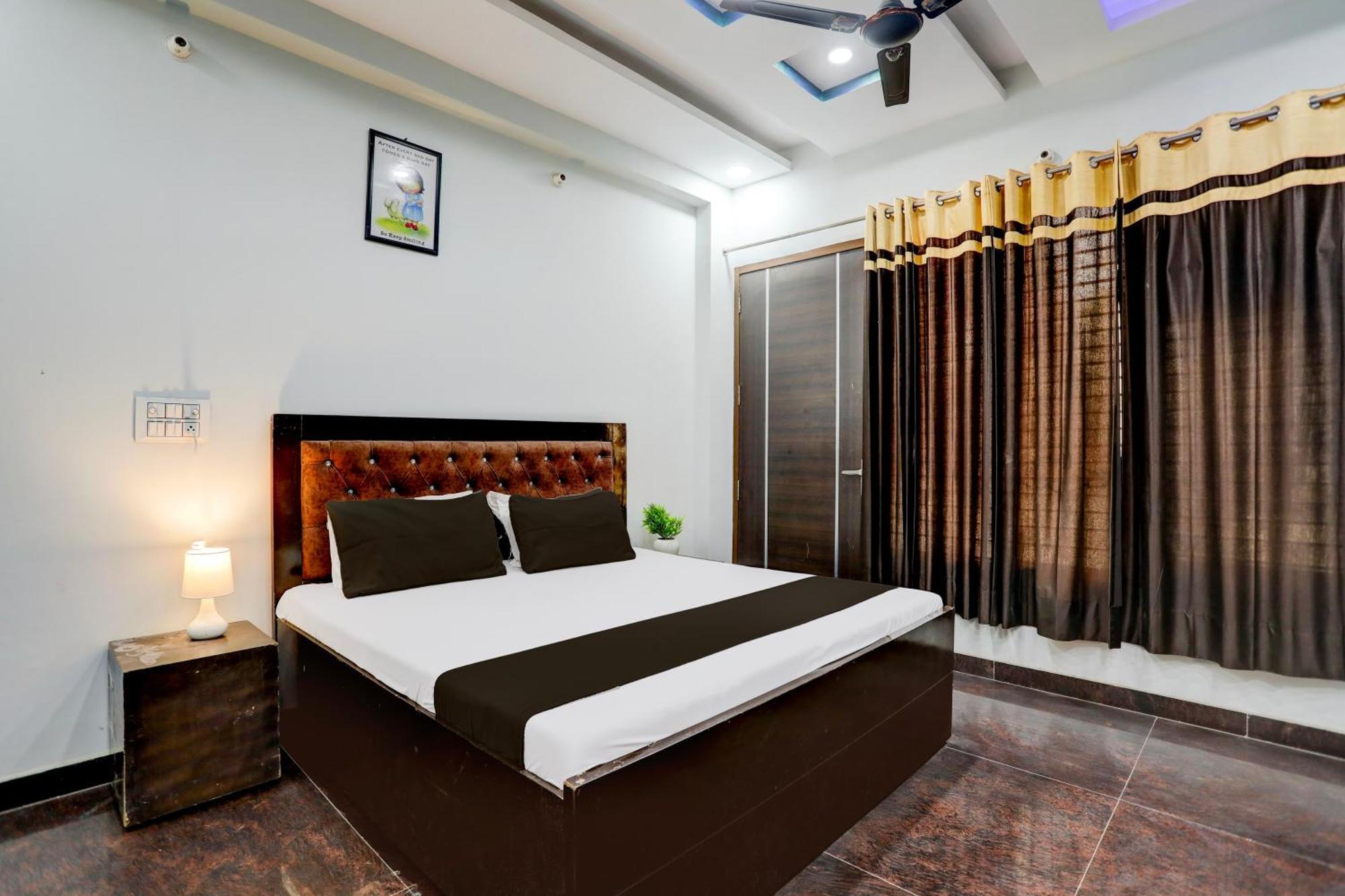 Hotel O Grand Epic Inn Noida Bagian luar foto